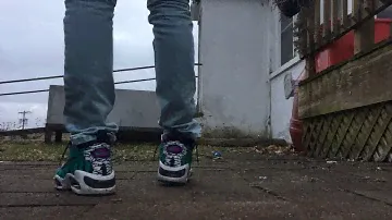 Nike air max nomo "Miami vice" on feet